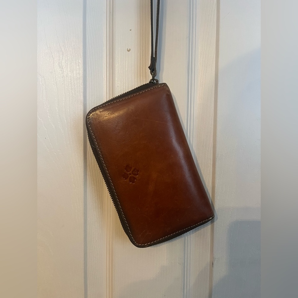 Patricia Nash Zipper Wallet real leather